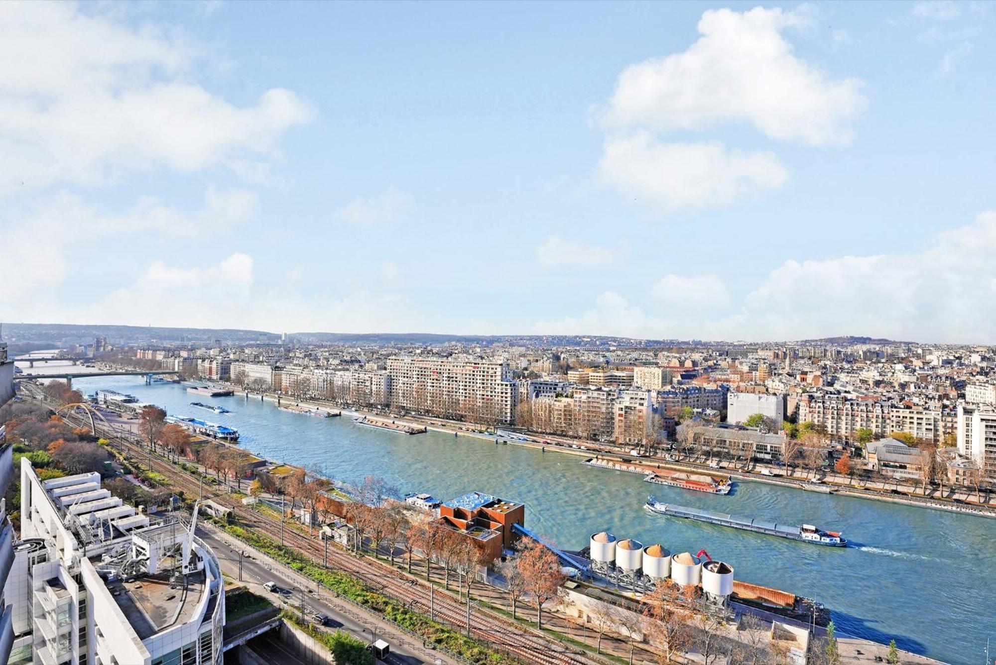 Appartamento Refait A Neuf Avec Balcon Et Vue Sur La Seine - Bail Mobilite Parigi